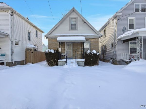 2247 Independence Avenue, Niagara Falls, NY 14301