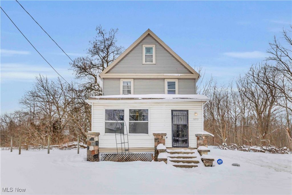 1853 West Avenue, Elyria, OH 44035 Main Photo