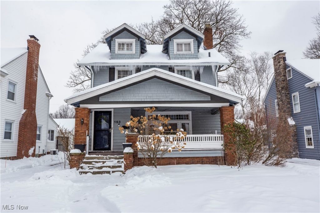 153 Castle Boulevard, Akron, OH 44313 Main Photo