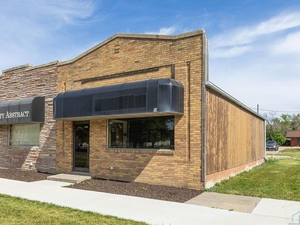 706 Iowa Avenue, Onawa, IA 51040