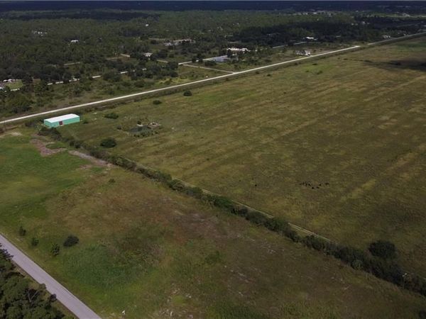 8251 Wheeler RD, LABELLE, FL 33935