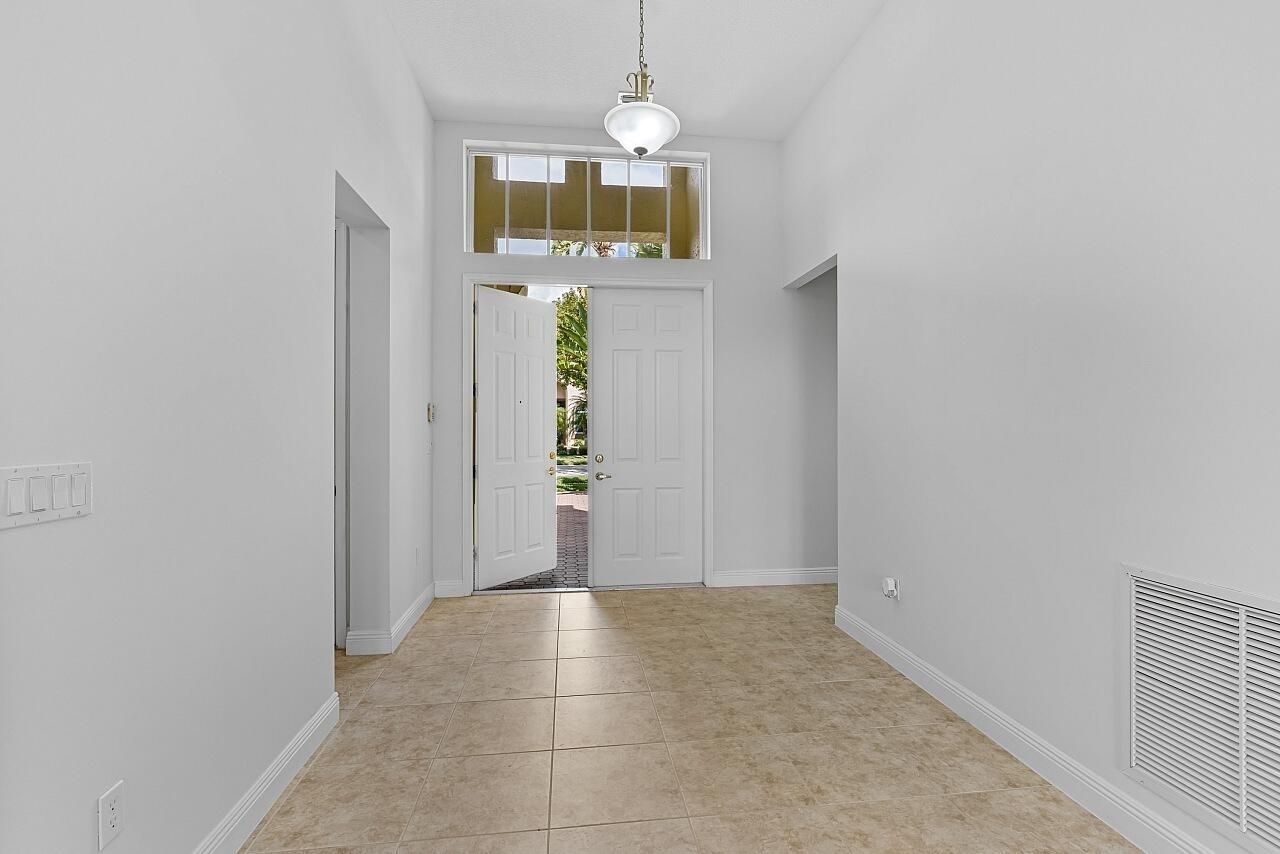 9724 Via Grandezza W, Wellington, FL 33411 Photo