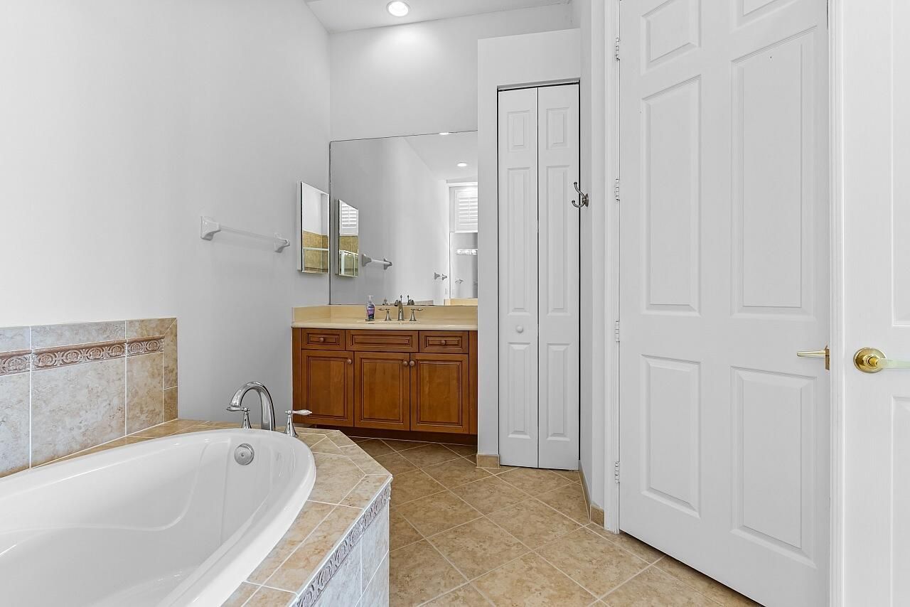 9724 Via Grandezza W, Wellington, FL 33411 Photo