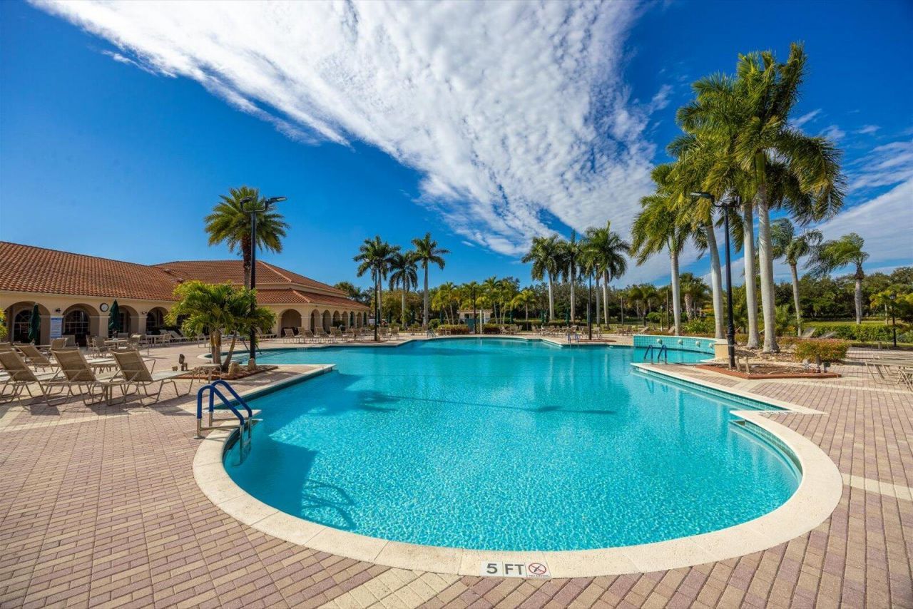 486 Blue Lake Drive, Port Saint Lucie, FL 34986 Photo