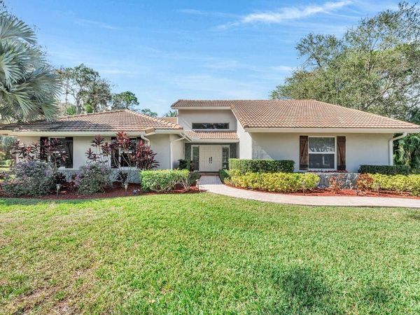 5440 NW 77th Ter, Coral Springs, FL 33067