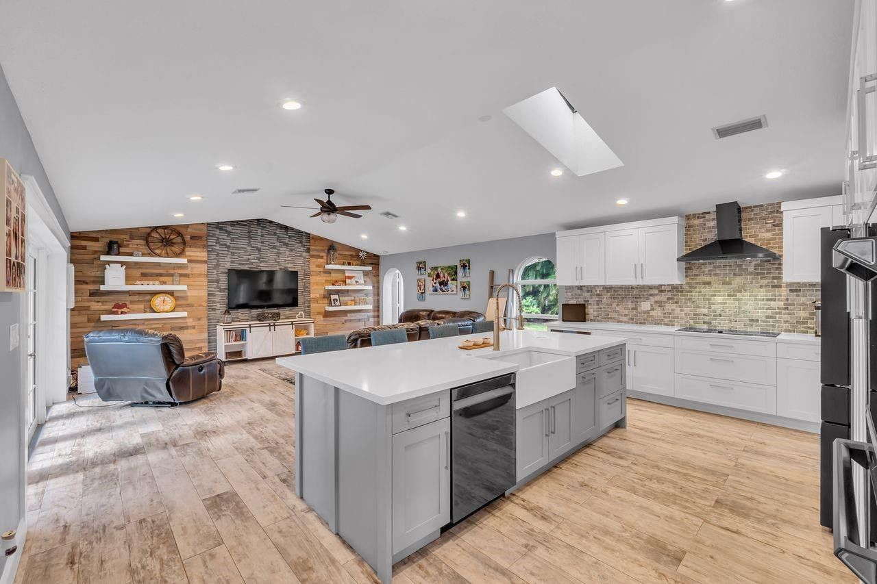 5440 NW 77th Ter, Coral Springs, FL 33067 Photo