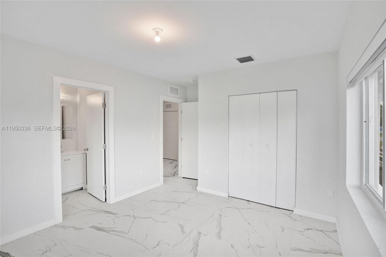 250 NE 119th Terrace, Miami, FL 33161 Photo