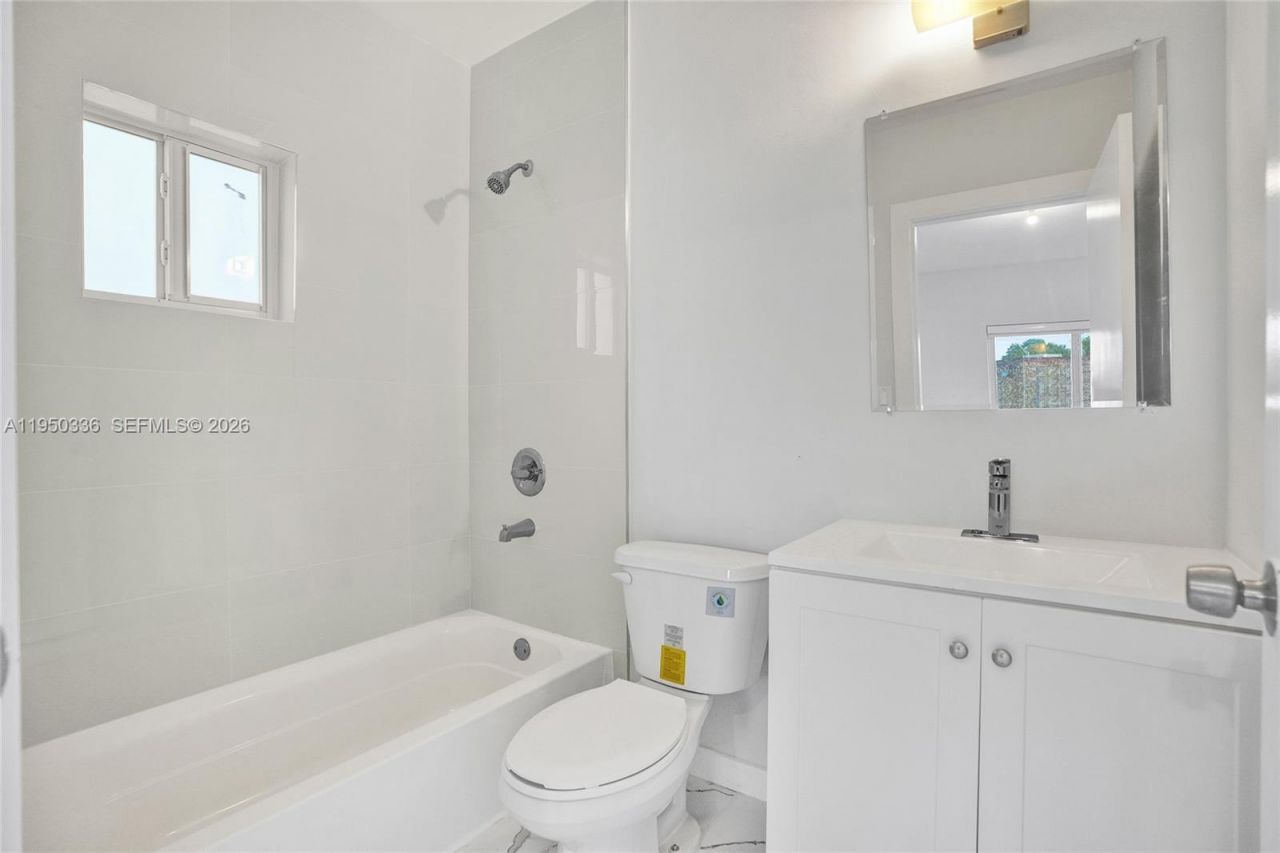 250 NE 119th Terrace, Miami, FL 33161 Photo