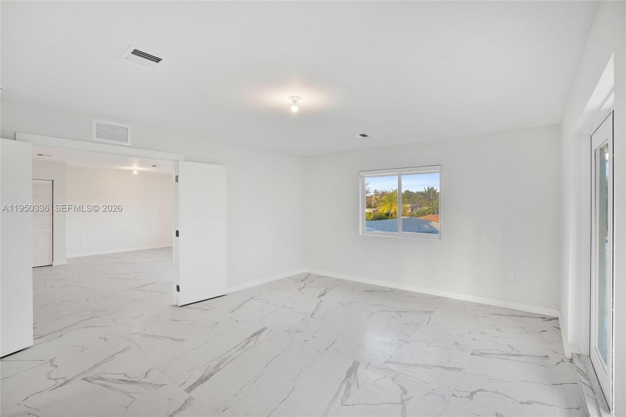 250 NE 119th Terrace, Miami, FL 33161 Photo