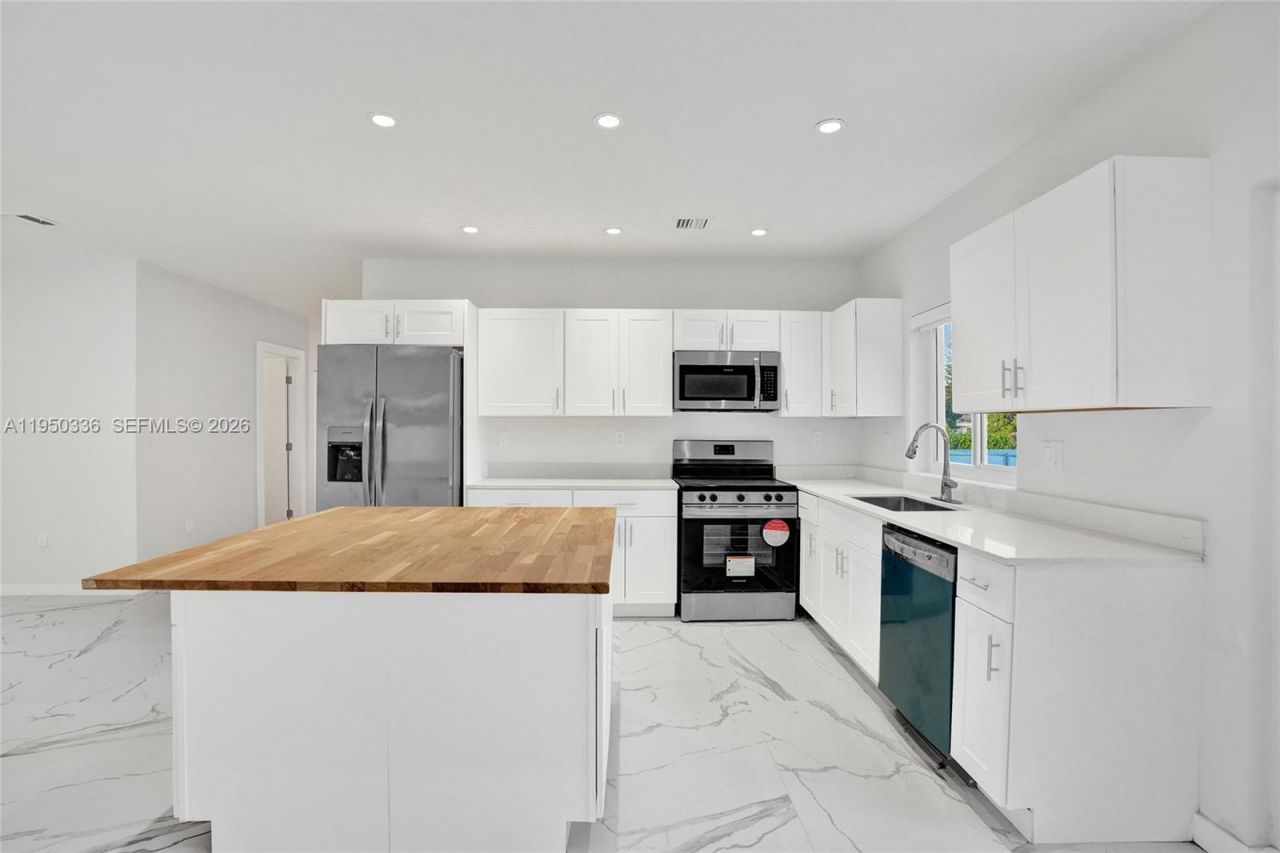 250 NE 119th Terrace, Miami, FL 33161 Photo