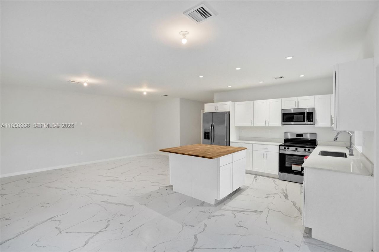 250 NE 119th Terrace, Miami, FL 33161 Photo