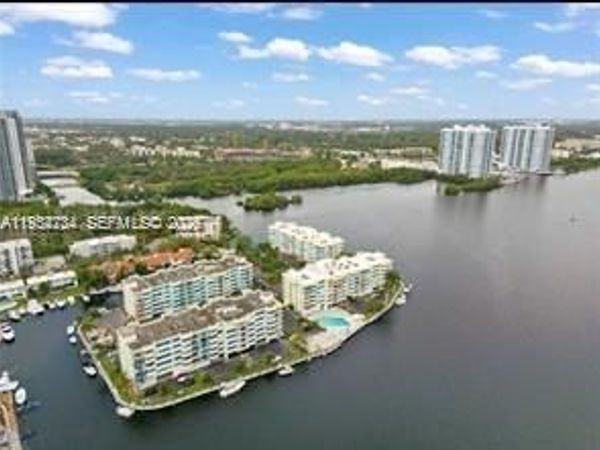 16546 NE 26th Ave, Unit 4J, North Miami Beach, FL 33160