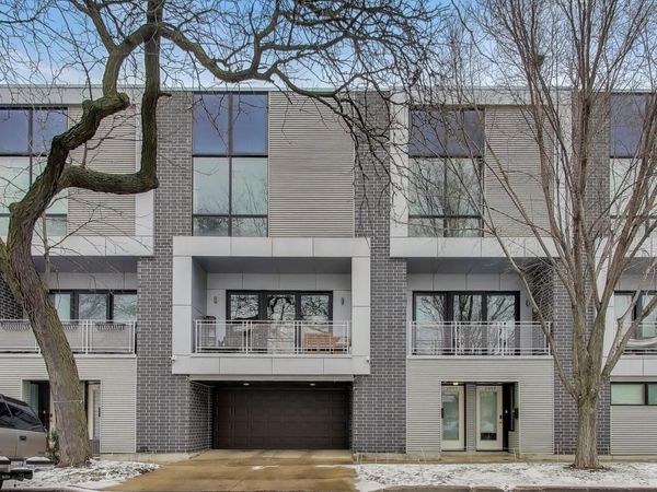 2005 N ALBANY Avenue, Unit 2005, Chicago, IL 60647