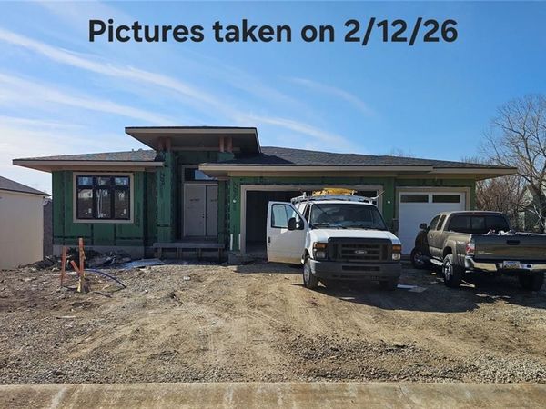 23955 W 113th Terrace, Olathe, KS 66061