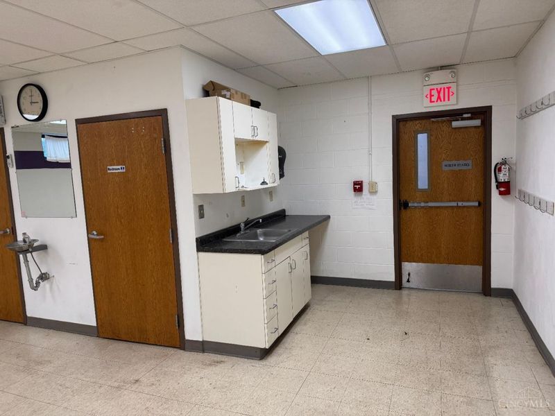 3630 Boudinot Avenue, Cincinnati, OH 45211 Photo 7