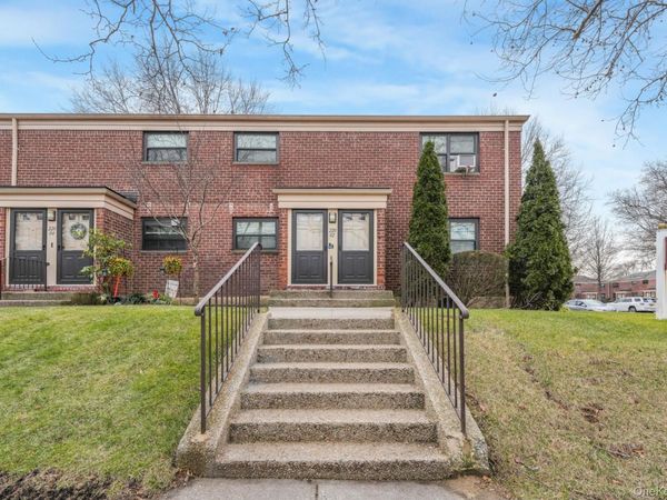 220-02 73rd Ave , Unit 007A2, Oakland Gardens, NY 11364