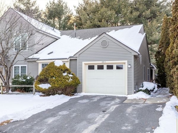 308 Ridgefield Cir, Unit C, Clinton, MA 01510