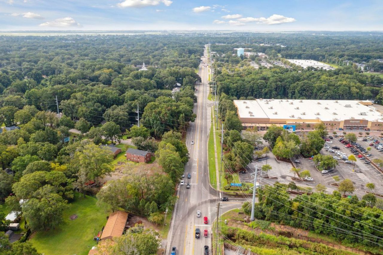 1190 Folly Road Photo 12