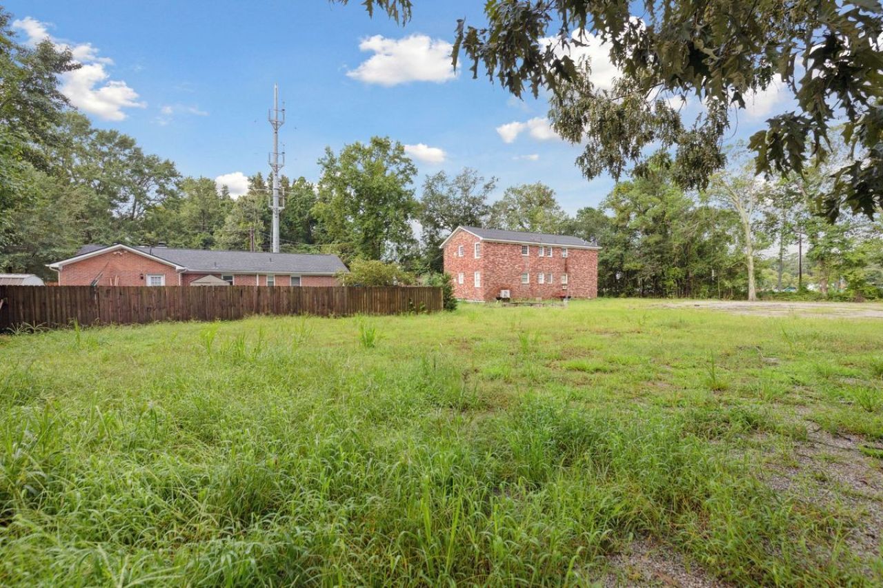 1190 Folly Road Photo 17