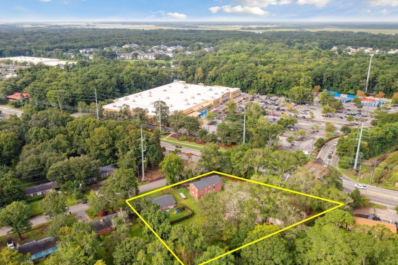 1190 Folly Road Photo 4