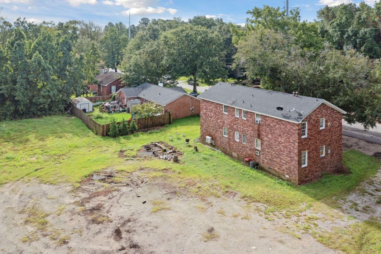 1190 Folly Road Photo 6