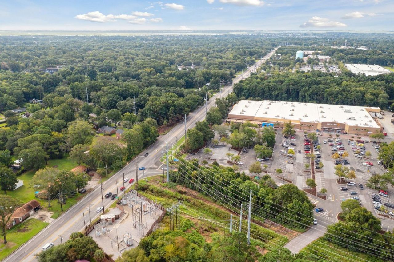 1190 Folly Road Photo 9