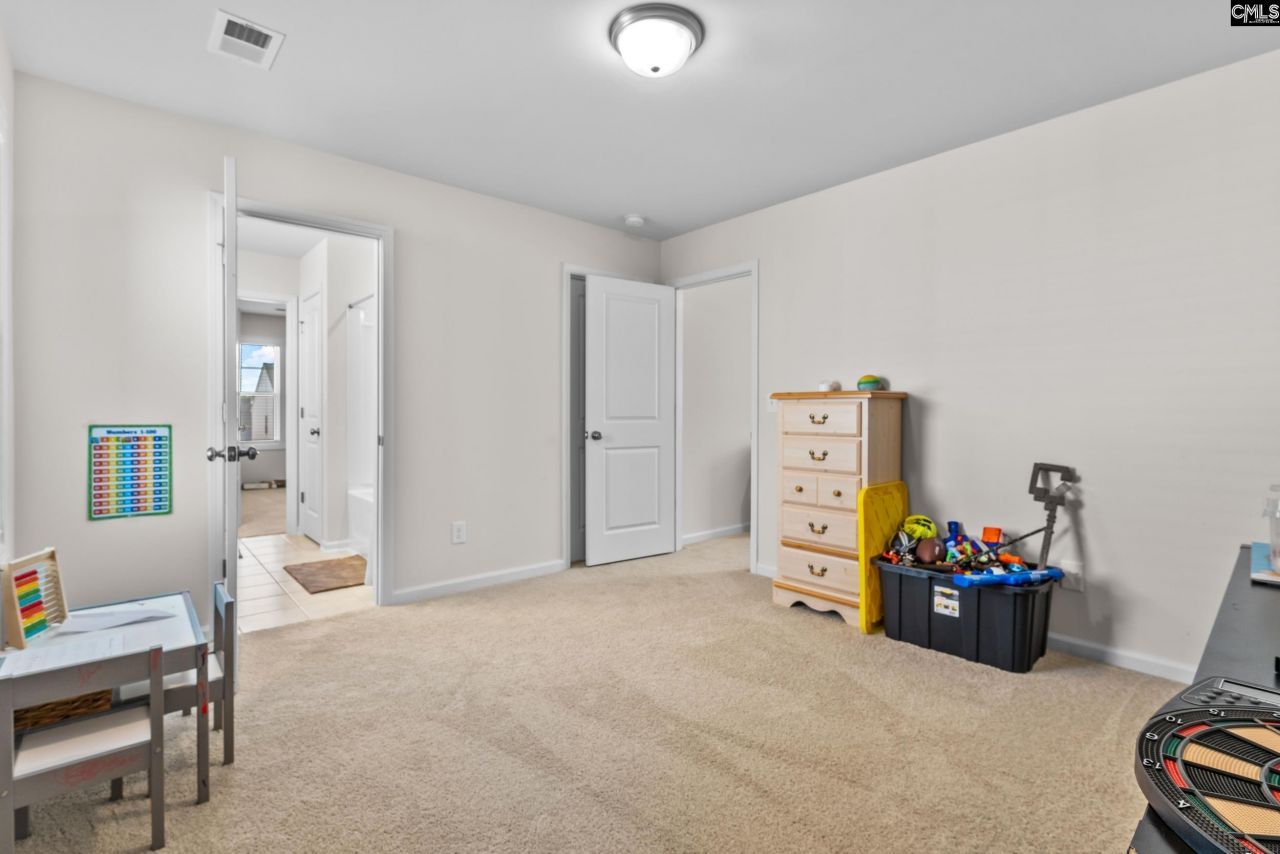 1145 Crescent Moon Loop Photo 24