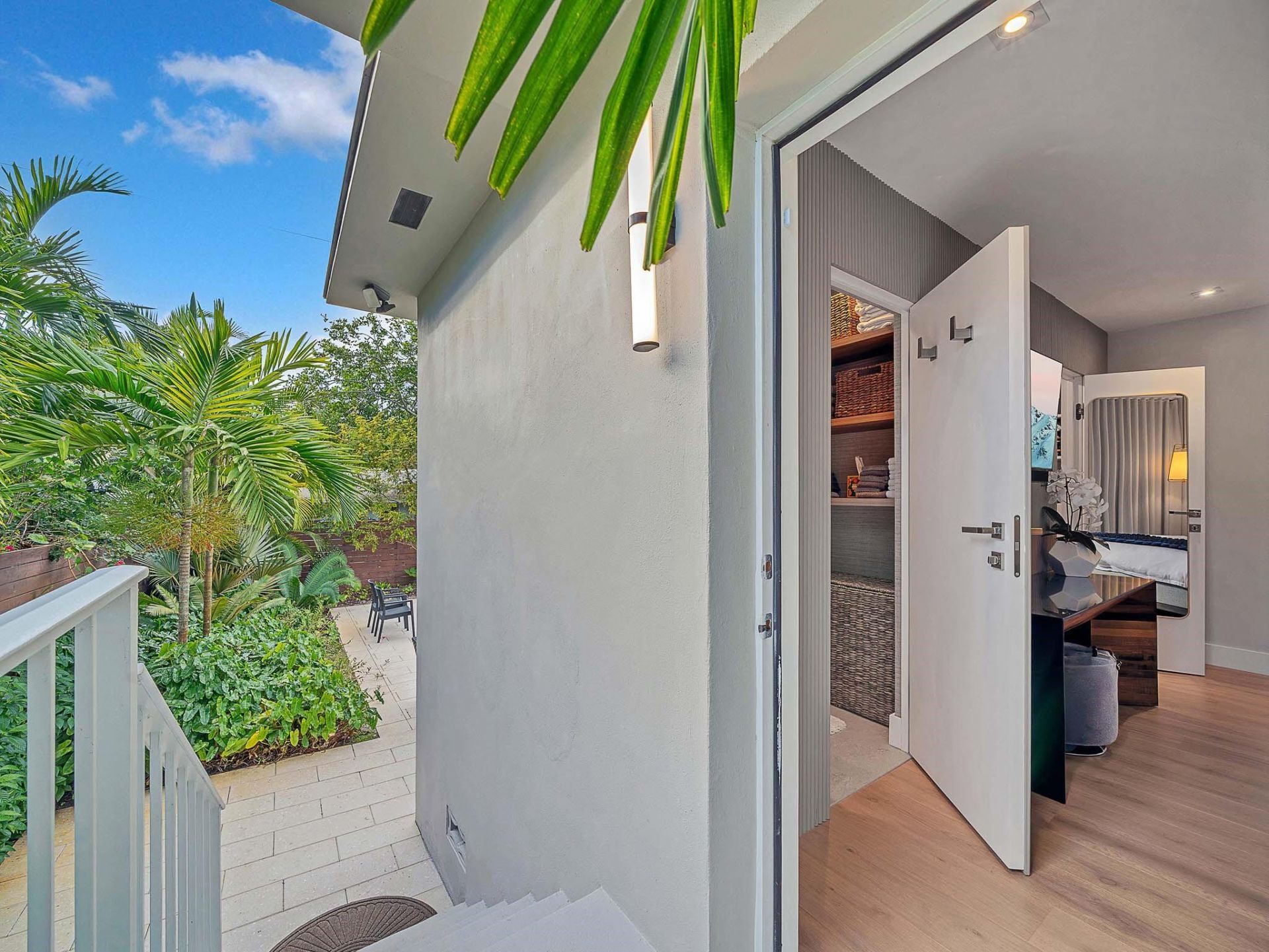 715 N Victoria Park Road, Fort Lauderdale, FL 33304 Photo