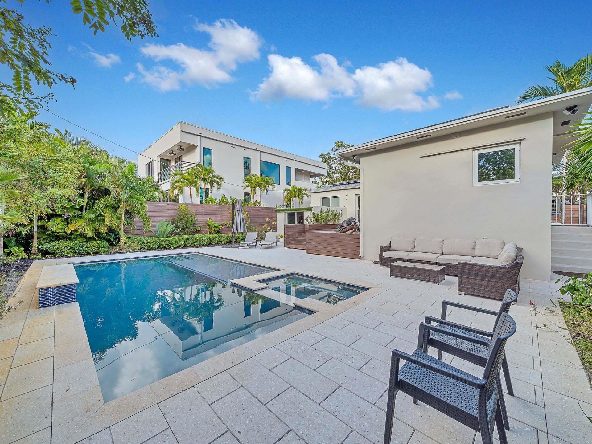 715 N Victoria Park Road, Fort Lauderdale, FL 33304 Photo