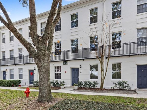 1050 WATERSIDE DRIVE, KISSIMMEE, FL 34747