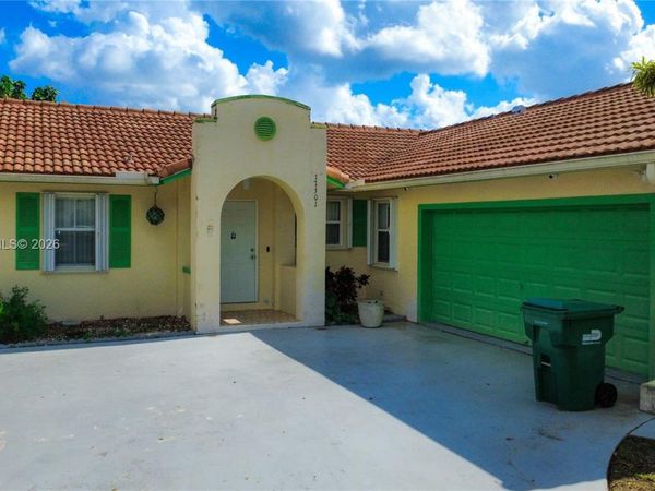 17301 SW 149th Ct , Miami, FL 33187