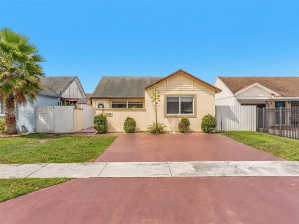3246 NW 204th Ter , Miami Gardens, FL 33056
