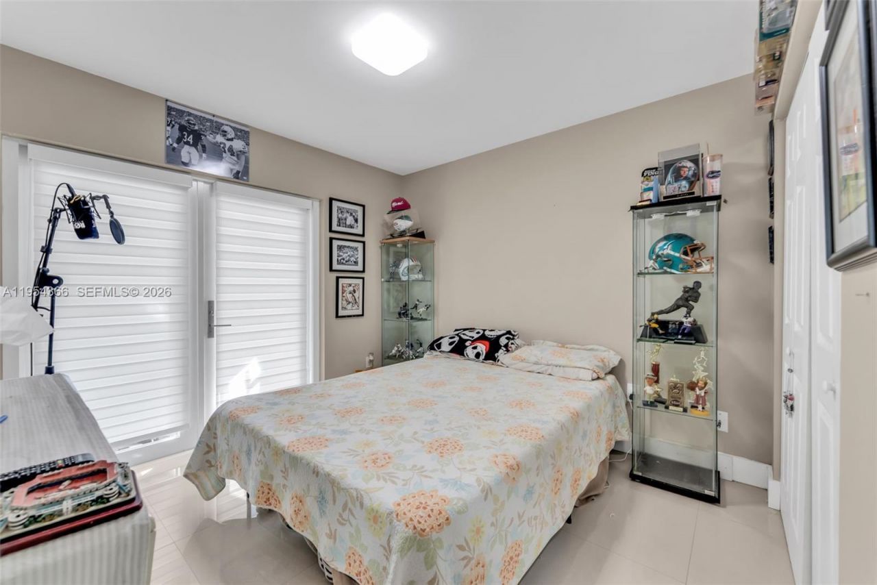 3246 NW 204th Ter , Miami Gardens, FL 33056 Photo