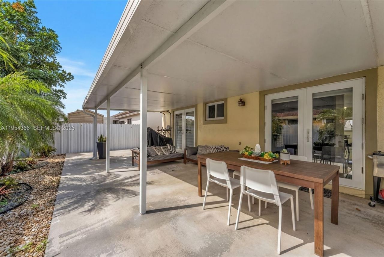 3246 NW 204th Ter , Miami Gardens, FL 33056 Photo