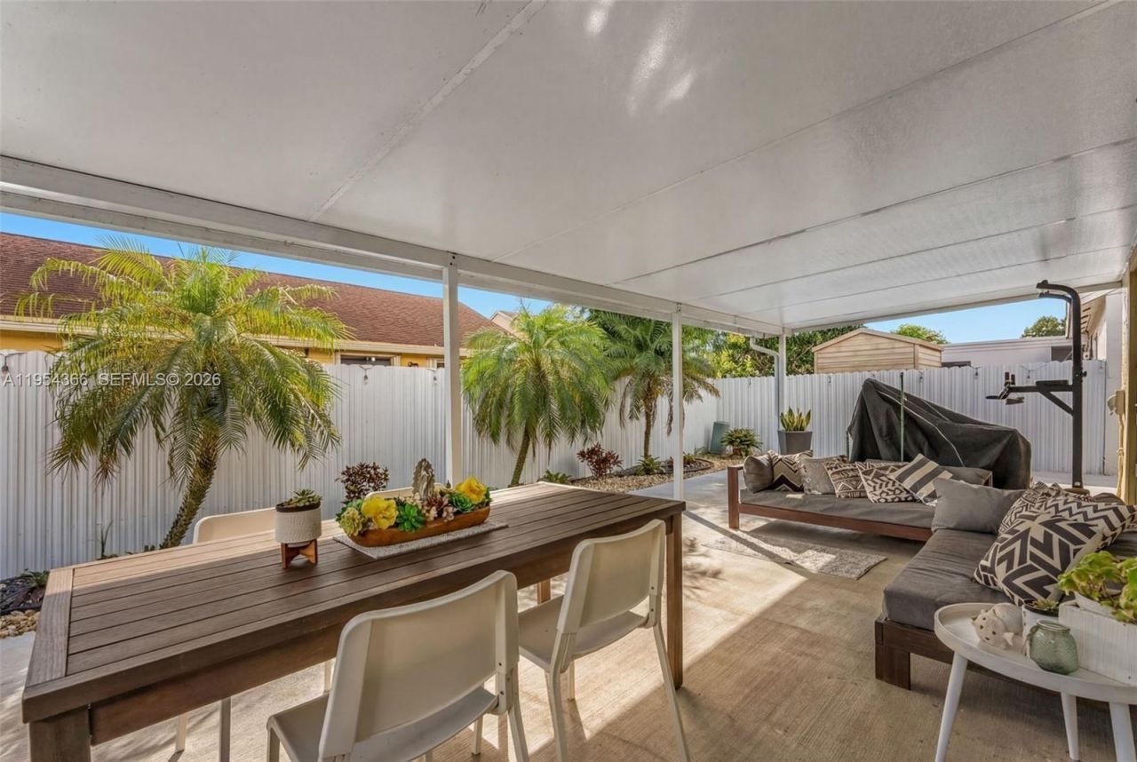 3246 NW 204th Ter , Miami Gardens, FL 33056 Photo