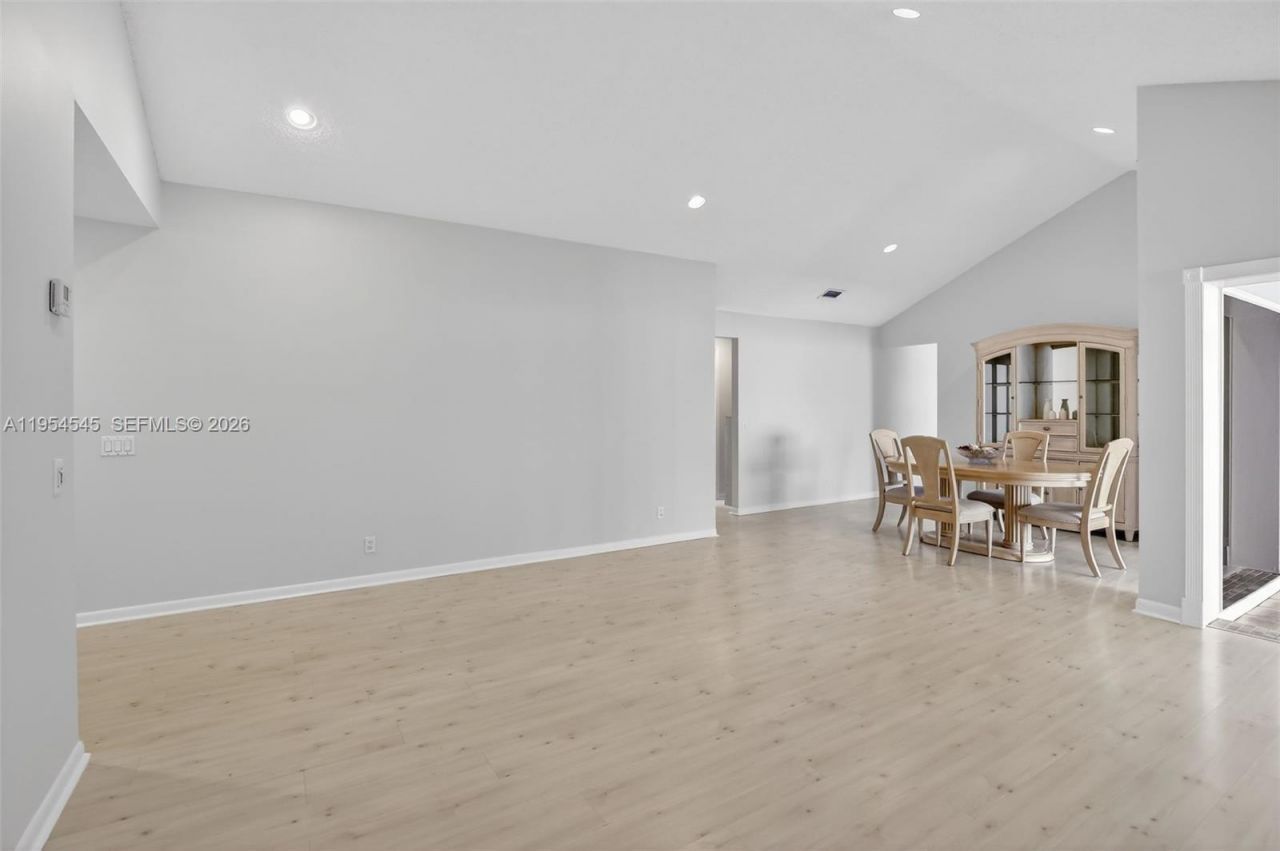 2141 Austin, Weston, FL 33326 Photo