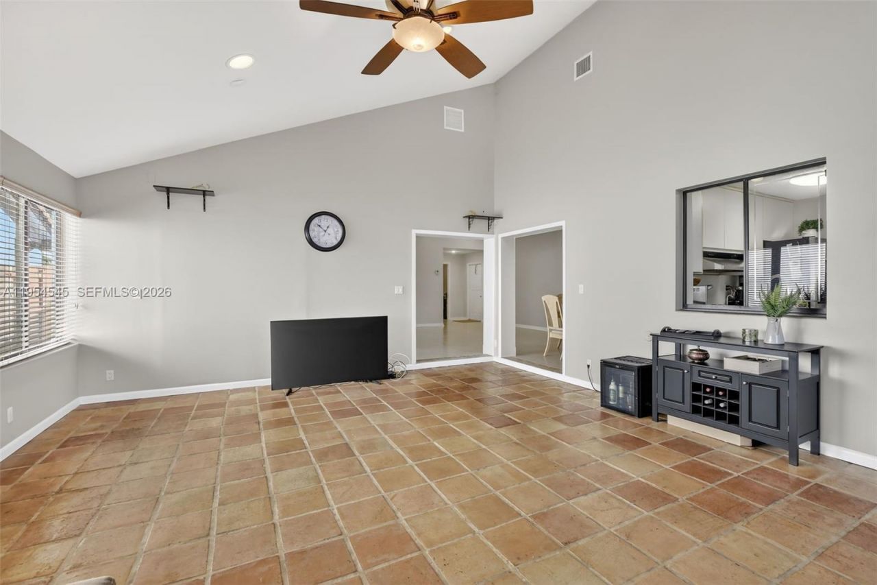 2141 Austin, Weston, FL 33326 Photo