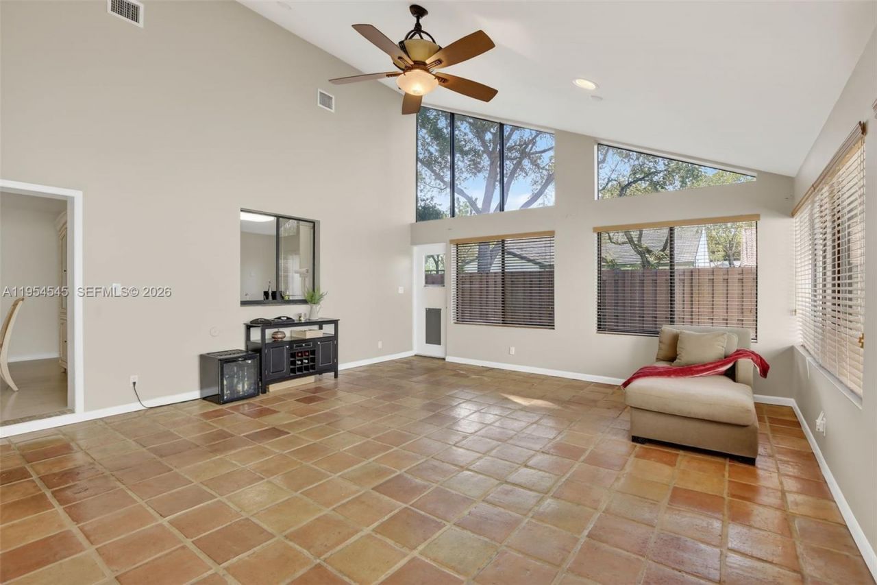 2141 Austin, Weston, FL 33326 Photo