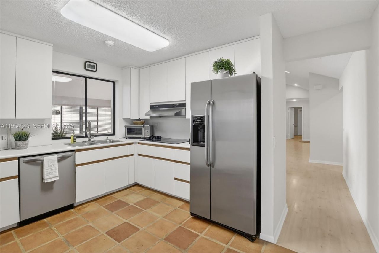 2141 Austin, Weston, FL 33326 Photo