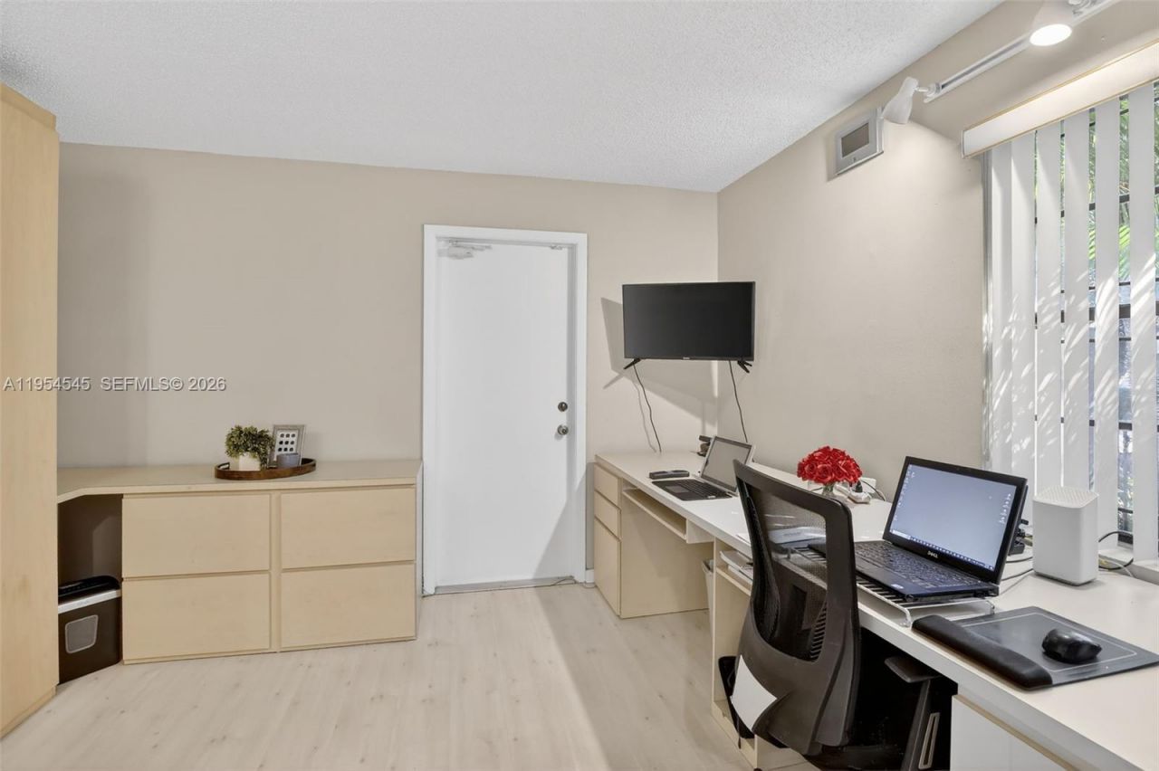 2141 Austin, Weston, FL 33326 Photo