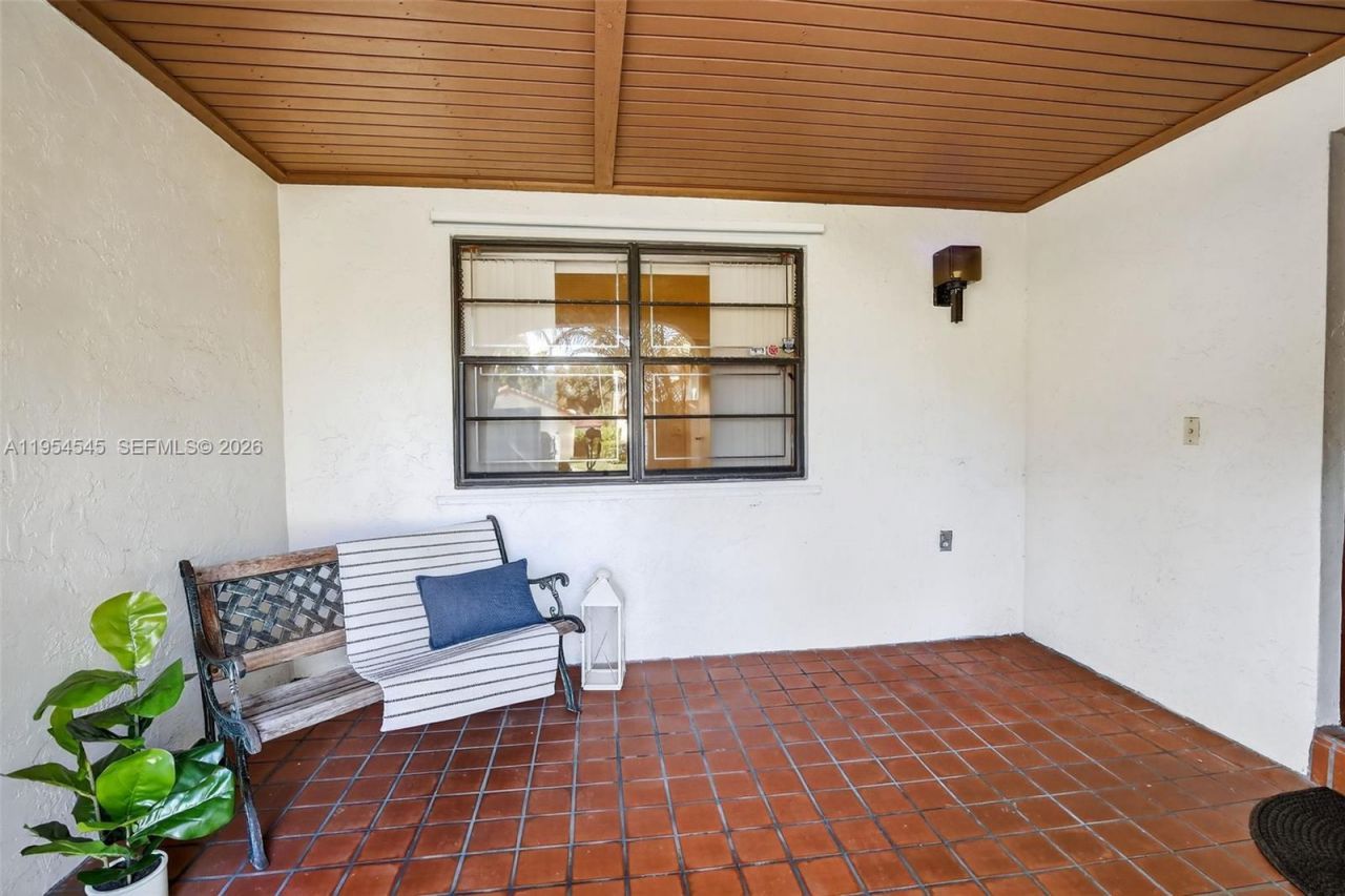 2141 Austin, Weston, FL 33326 Photo