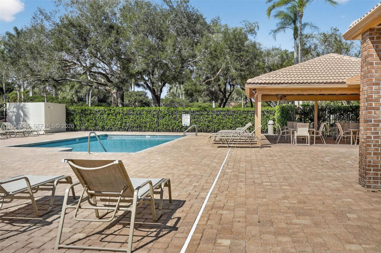 2141 Austin, Weston, FL 33326 Photo