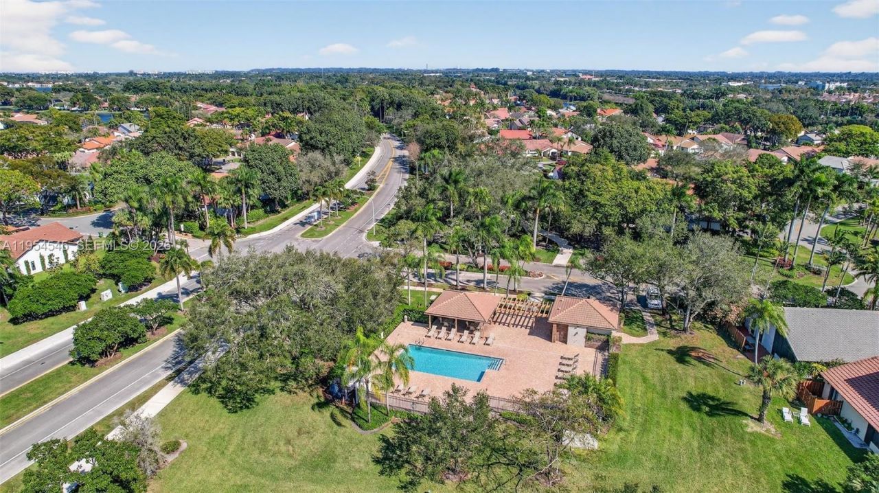 2141 Austin, Weston, FL 33326 Photo