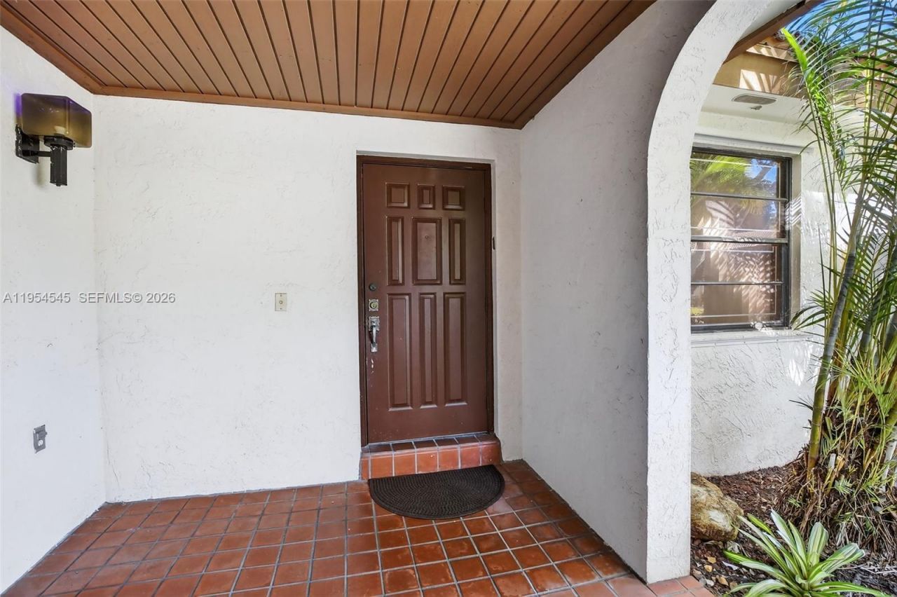 2141 Austin, Weston, FL 33326 Photo