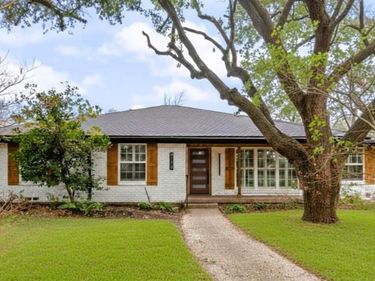 9726 Dartridge Drive, Dallas, TX 75238