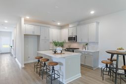 902 Dusk Drive photo 4