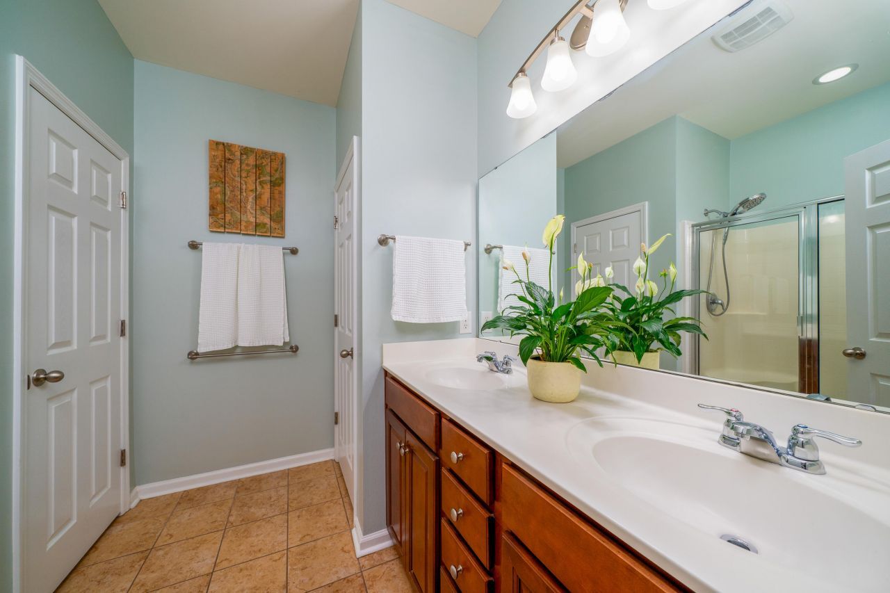 3615 Franklin Tower Drive Photo 18