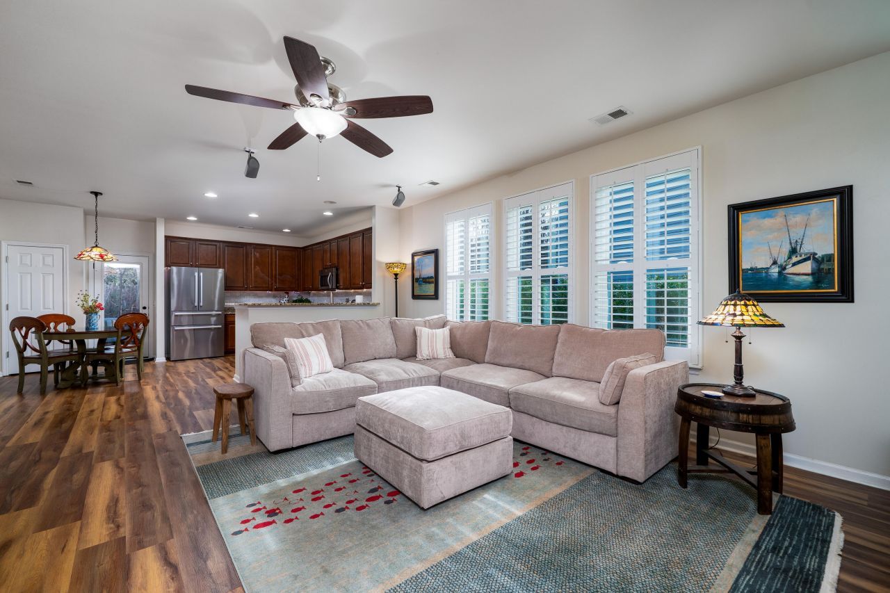 3615 Franklin Tower Drive Photo 6