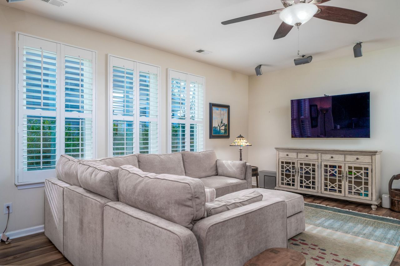 3615 Franklin Tower Drive Photo 8