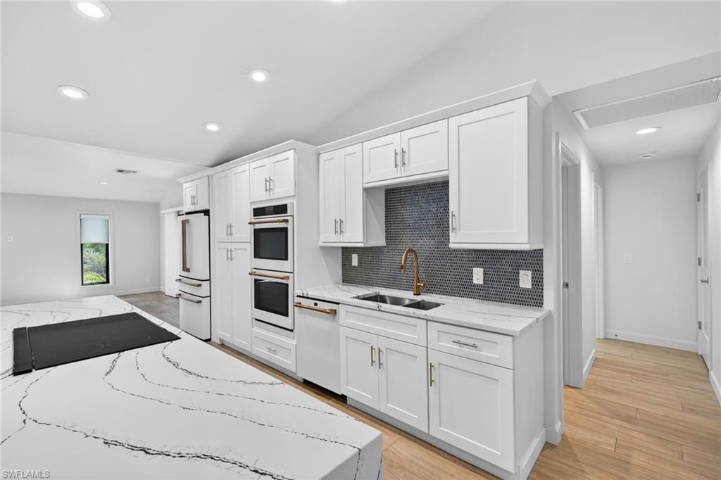 1211 Periwinkle Way , Sanibel, FL 33957 Photo